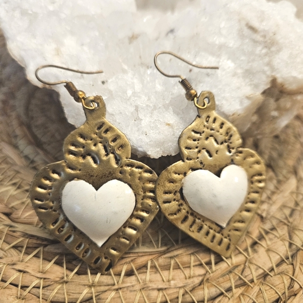 Vintage Handmade Hook Dangle Earrings Metal Big Heart Enamel Artsy